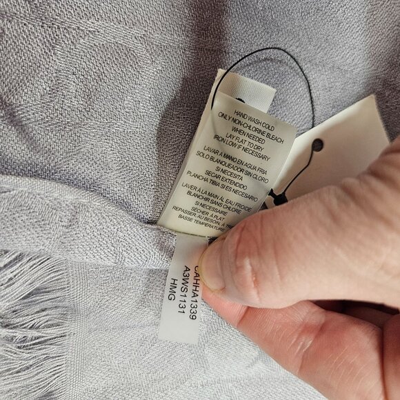 Calvin Klein Light Gray Jacquard Logo Scarf Fringed Edge Womens Soft Lightweight - Picture 5 of 9